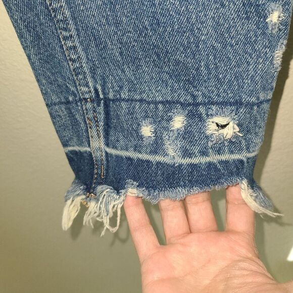 Abercrombie‎ & Fitch Anne High Rise Girlfriend Jean 27/4 Distressed Crop - Picture 8 of 12